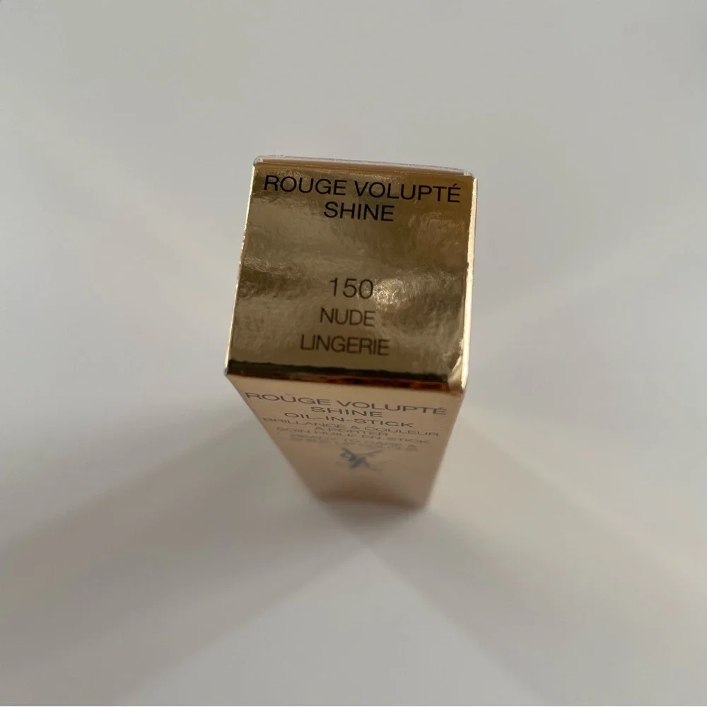 YSL ROUGE VOLUPTÉ
SHINE
OIL-IN-STICK in Nude Lingerie - Picture 4 of 4